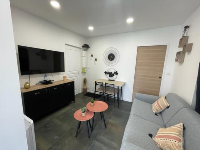 - Le Nuage - Unique, Espace Spa Privatif Et Jardin Avec Plancha Et Salon Privatif, Stationnement Public Gratuit Niort Zewnętrze zdjęcie